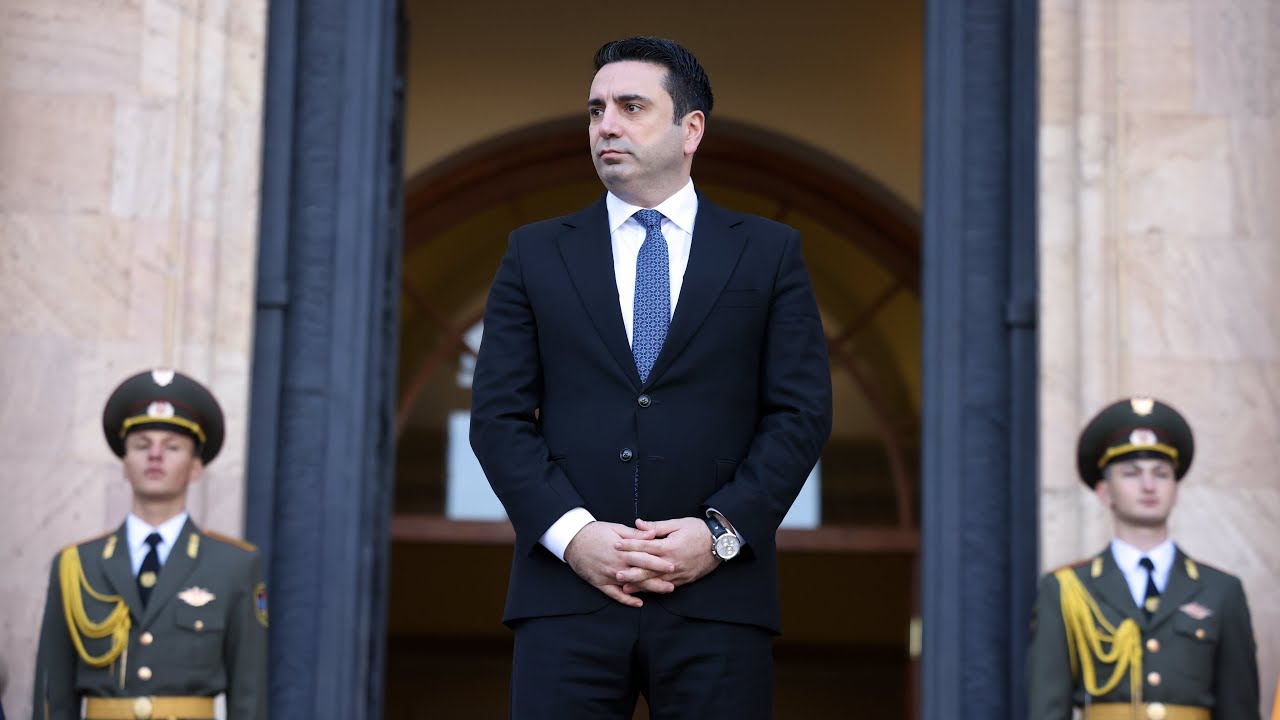 Փաշինյանը թիմին դուխ է տալիս՝ միահեծան իշխանություն ապահովելու համար