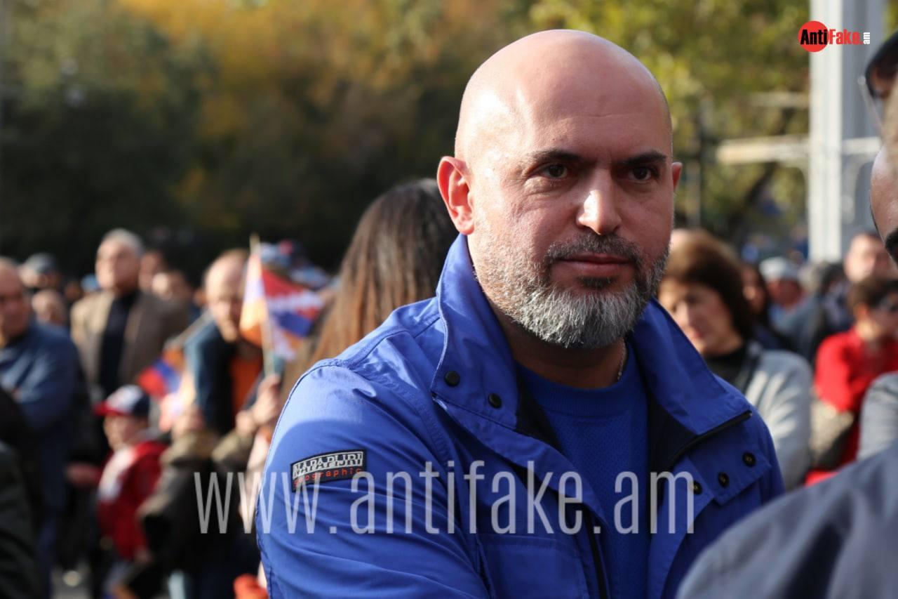 AntiFake.am-ը հրատապ բուժօգնության պահանջով ակցիա է կազմակերպում Նարեկ Սամսոնյանի համար