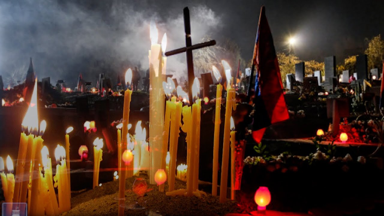 Եռաբլուրում հարգանքի տուրք՝ հանուն հայրենիքի զոհված հերոսների հիշատակին