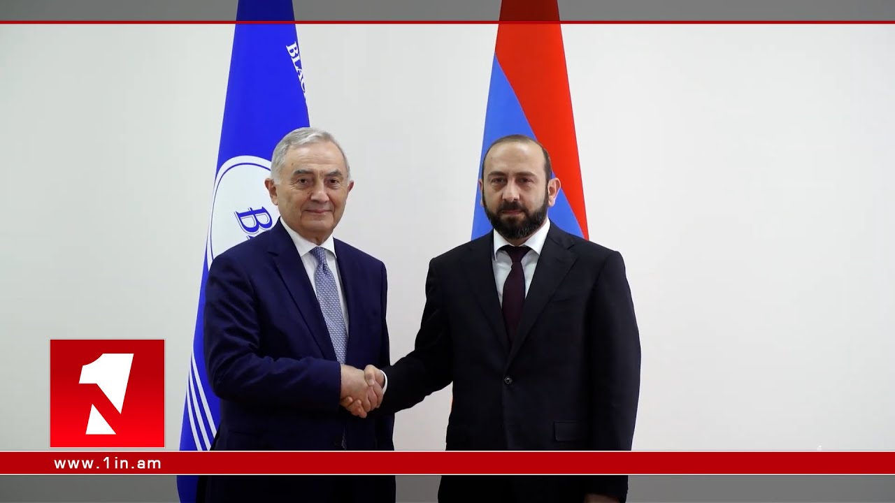 Աբու Դաբիում Նիկոլ Փաշինյանը հանդիպում է ունեցել «Զայեդ» մարդկային եղբայրության մրցանակի գլխավոր քարտուղարի հետ