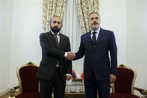 Ի՞նչ է շշնջացել վարչապետին․ Արարատ Միրզոյանը խոսեց Թուրքիայի հետ սահմանի բացման մասին