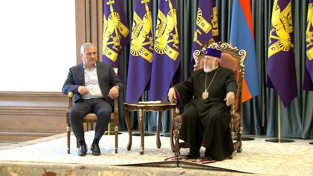 Կաթողիկոսը բարեմաղթեց տիար Սամվել Կարապետյանին