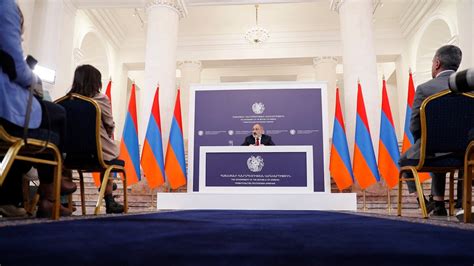 Քաղաքականությունը նշանների լեզվով