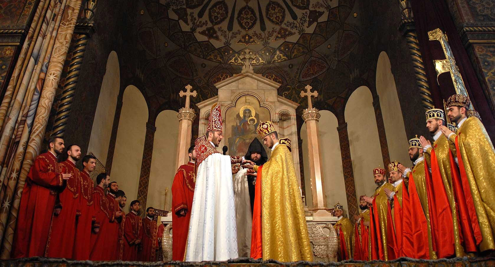 Պետք է ավելի շատ հոգևորականներ ունենալ, որոնք կներկայացնեն Հայաստանը աշխարհում