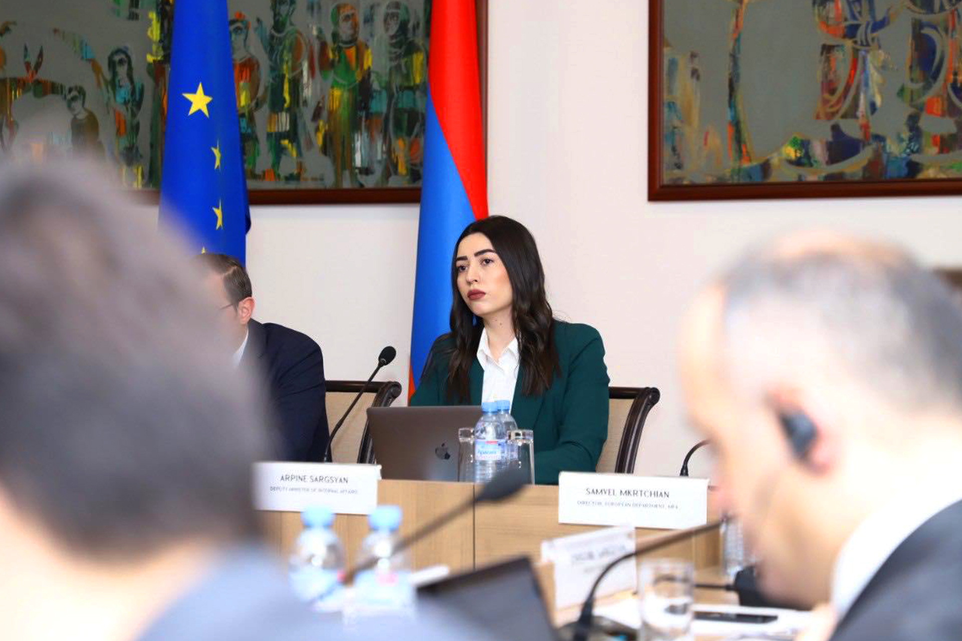 Հարցման արդյունքները կասկածելի են և կարող են ծառայել քաղաքական մանիպուլյացիայի նպատակներով