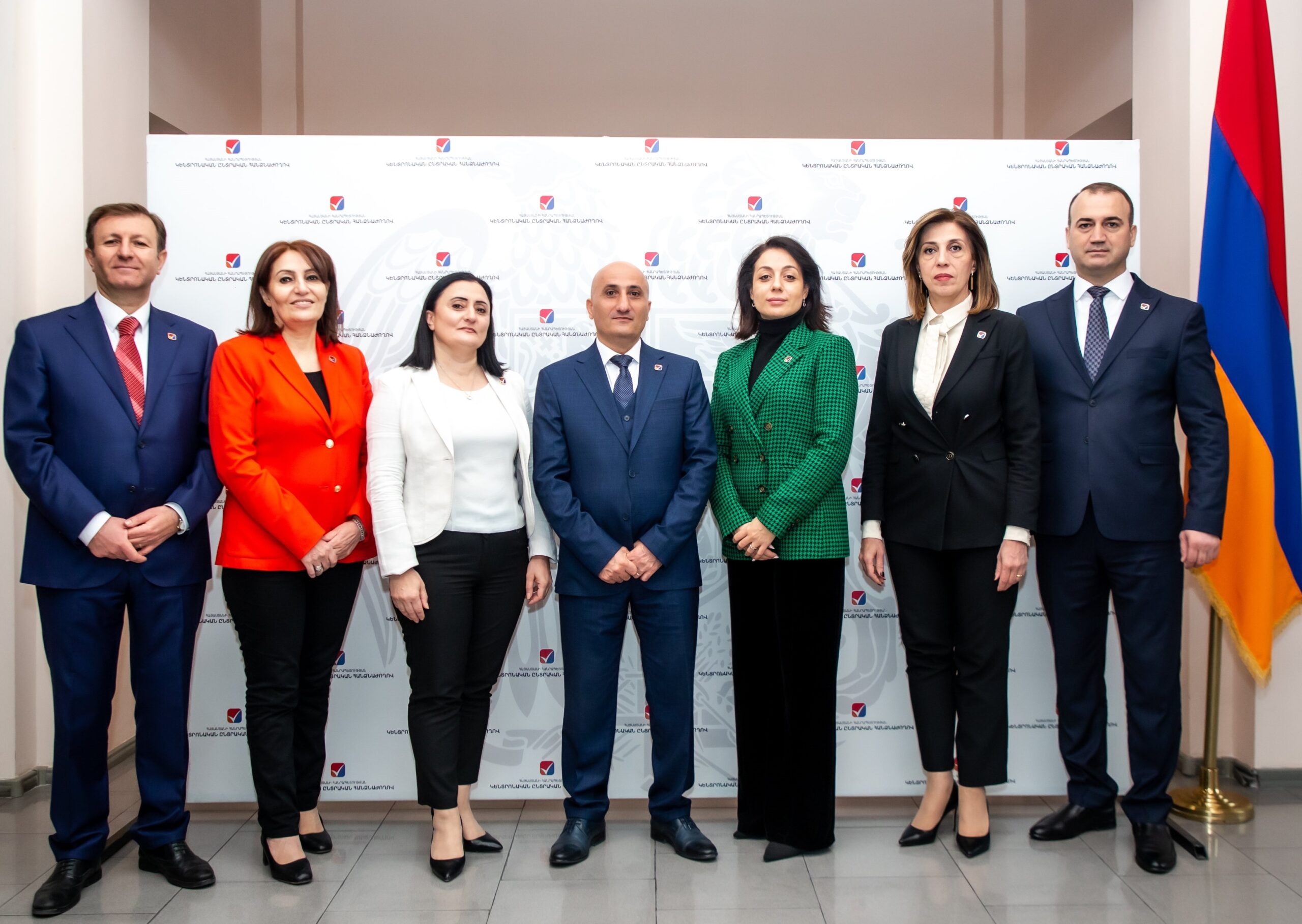 ՀՀ Կենտրոնական ընտրական հանձնաժողովի նախագահի անցյալի և ներկայի համադրությունը