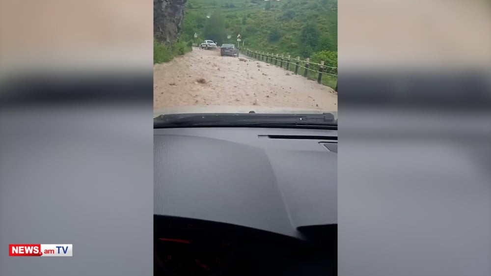 Վերին Լարսում ստեղծվել է քաոսային իրավիճակ